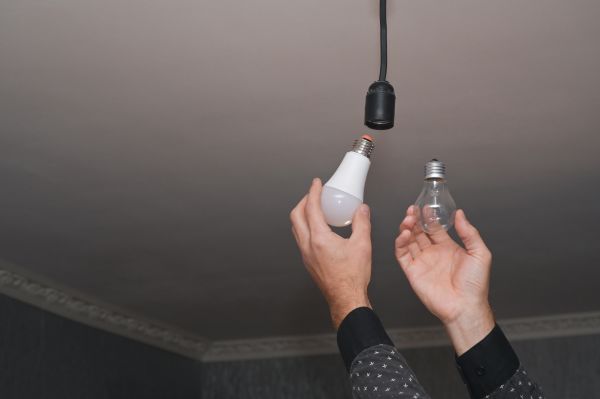 Light Bulbs Replacement in Leesburg