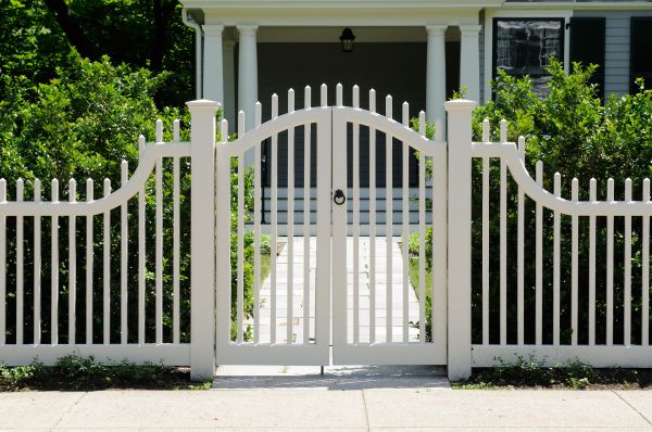 Fence Gate Adjustment in Leesburg