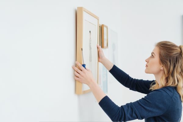 Picture Hanging Service in Leesburg