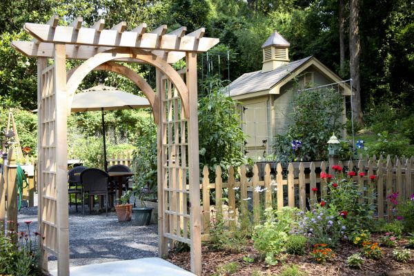 Trellis Mounting in Leesburg